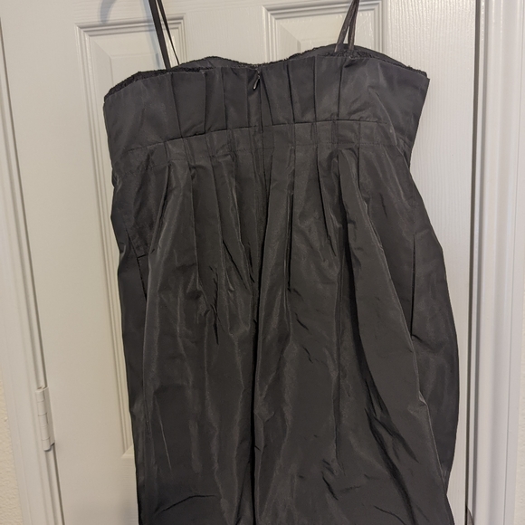 Little black dress - Picture 5 of 8